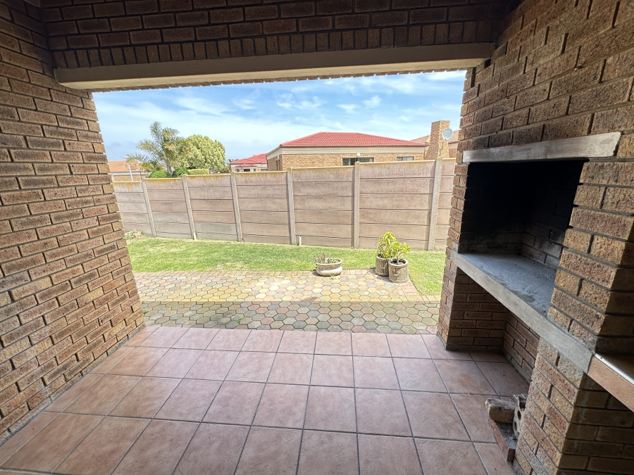 3 Bedroom Property for Sale in Hartenzicht Western Cape